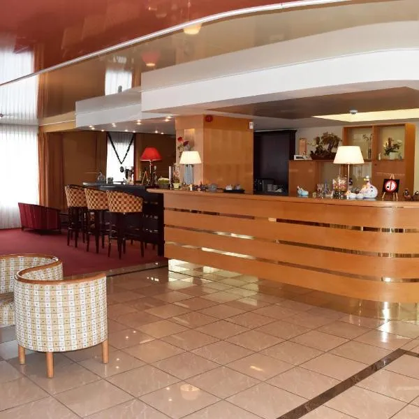 Hotel Le Pole Europeen, hotel v destinaci Aubange