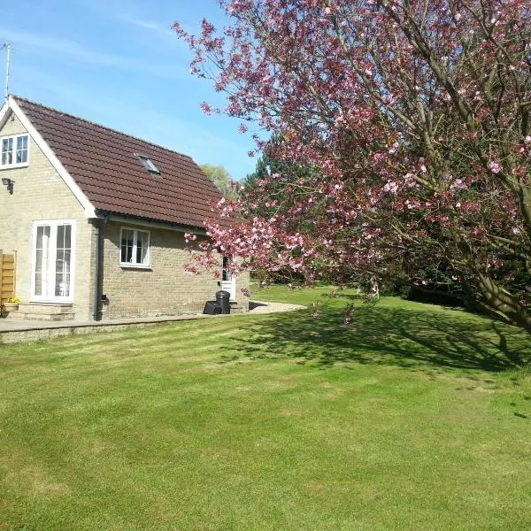 Waterside Cottage, hotel in Burythorpe