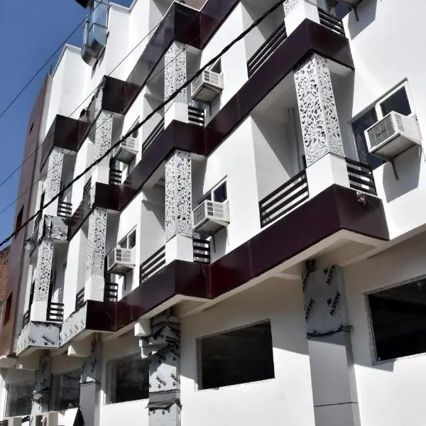 Hotel Rajshree, hotel v destinaci Tanakpur