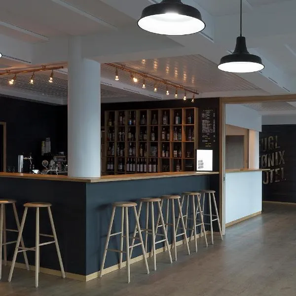 Fugl Fønix Hotel, hotel v destinaci Etnesjøen