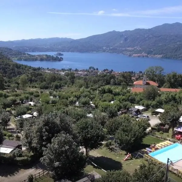 Camping Royal, hotel a Pettenasco