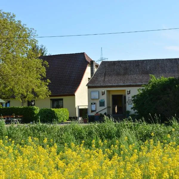 Gaststätte "Zum Fährmann", hotel in Dornburg