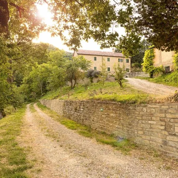 Agriturismo L'Antico Frutto – hotel w mieście Premilcuore