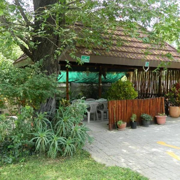 Thamalakane guest house, hotel v destinaci Maun