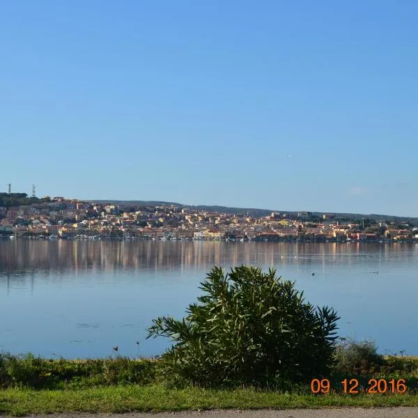 Appartamenti Belvedere, hotel in SantʼAntìoco