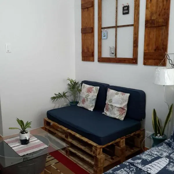 The Treehouse B @ Trees Residences, hotel in Manila