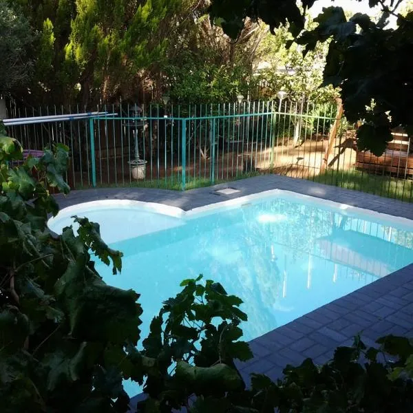 SunRose Group of Guesthouses, hotel di Gariepdam