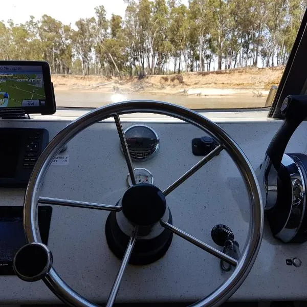 Moama on Murray Houseboats, hotel v destinaci Moama