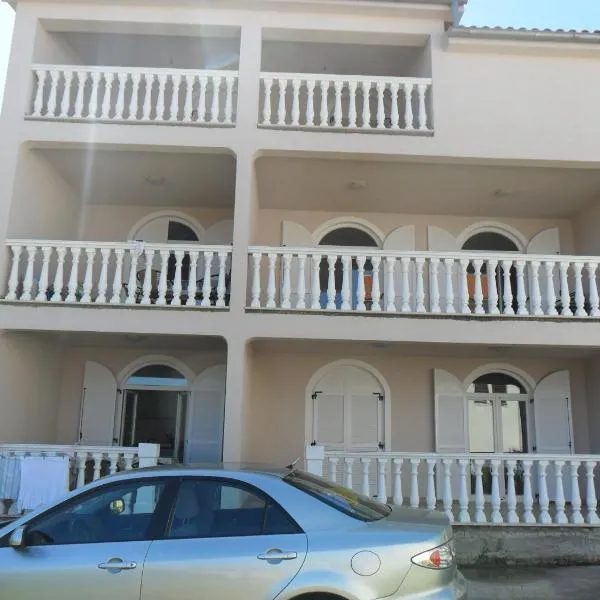 Apartmani Tomičić, hotel in Malinska