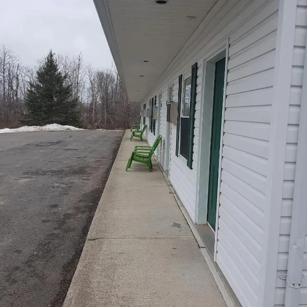 Covered Bridge Inn & Suites, hotel v destinaci Sussex
