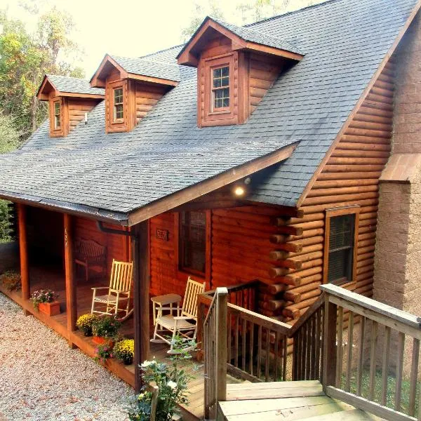 Alpine Log Cabin, hotel in Boone