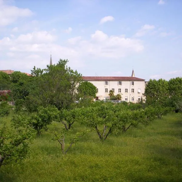 Hotel Des Oliviers, hotel u gradu Banne