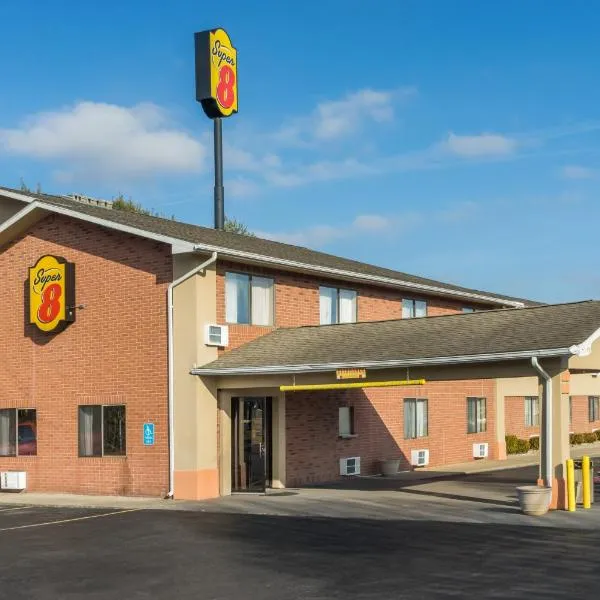 Super 8 by Wyndham Munfordville KY, hotell i Horse Cave