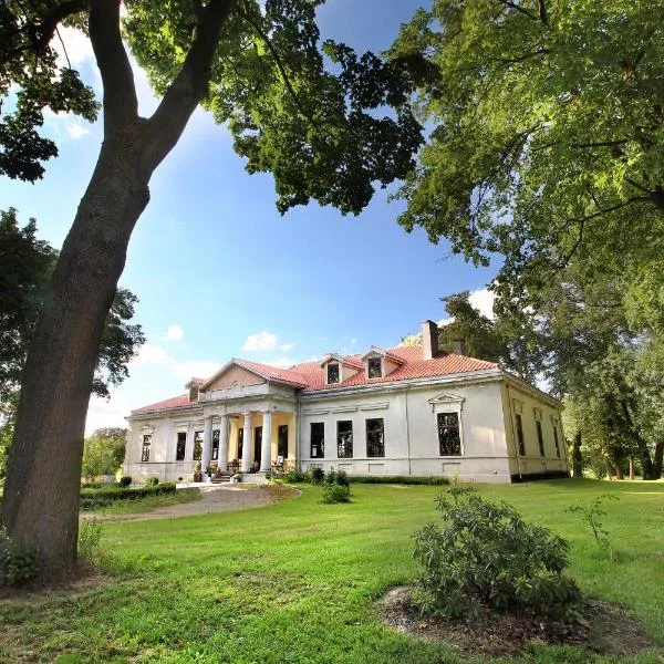 Dwór Bieganów, hotel in Stanisławice