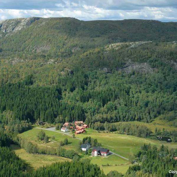 Heddan Gjestegard, hotel in Fjotland