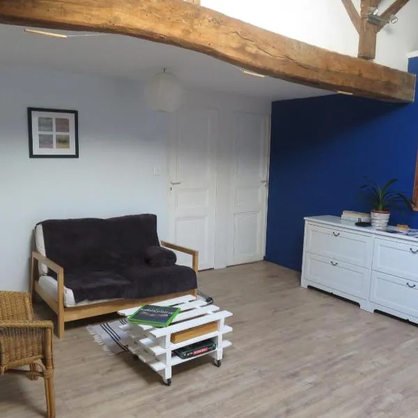 Chambres d'hôtes - B&B, Hotel in Gétigné