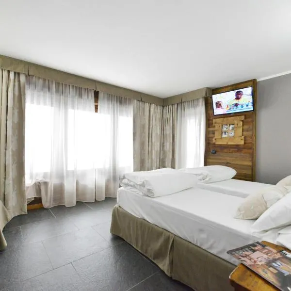 M4478 Mollino Rooms, khách sạn ở Breuil-Cervinia