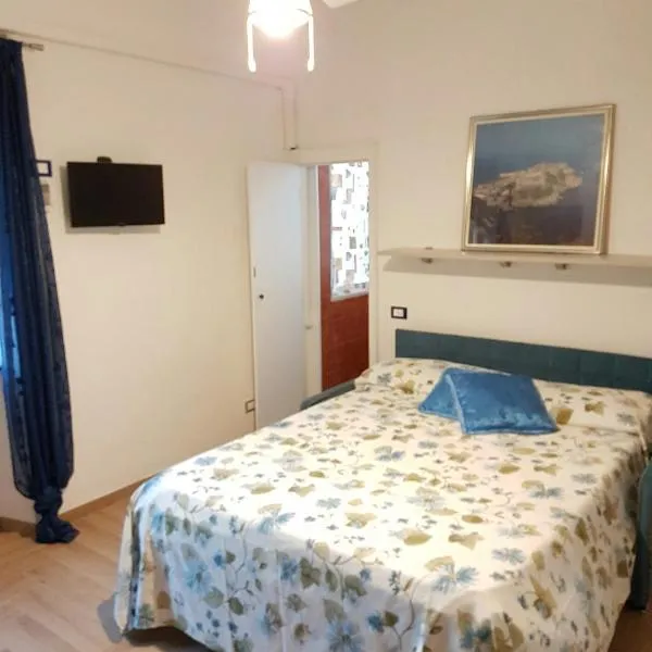 Casa Vittoria, hotel v destinaci Gaeta