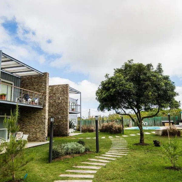 Entre Pinos Eco Box Apart, hotel in Punta del Este