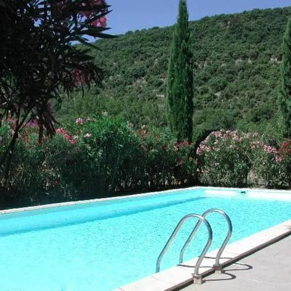Chambres d'hôtes Domaine de Pélissols, hôtel à Bédarieux