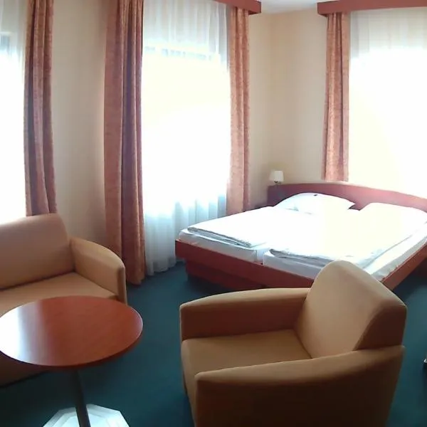 Hotel Christinenhof garni - Bed & Breakfast, hotel in Gadebusch