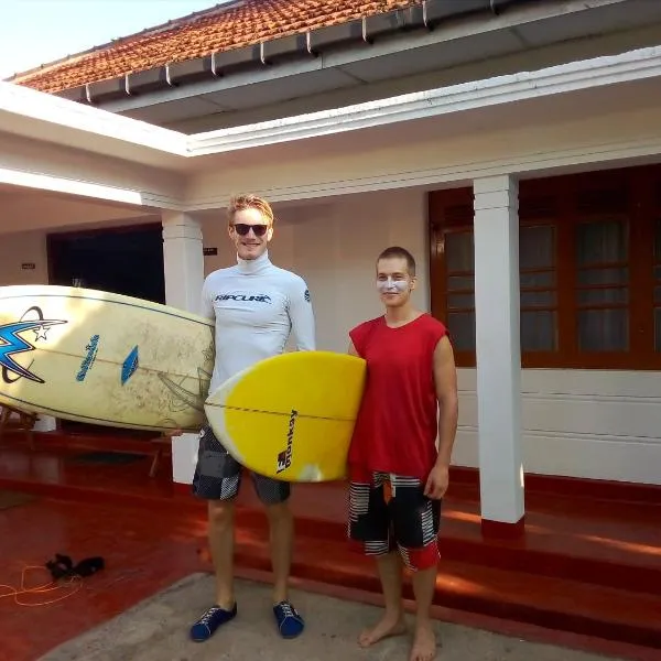Ocean edge villa, hotel v destinaci Midigama East