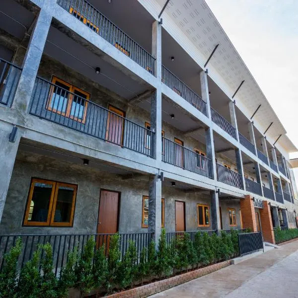 Ton Fang Hotel, hotel in Fang