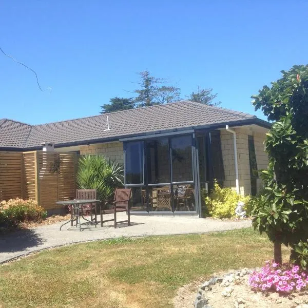 Silverdale Garden Studio, hotel in Orewa