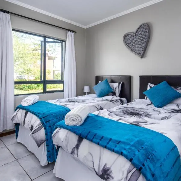 JoziStay @ Jackal Creek Apartments, hotelli kohteessa Roodepoort