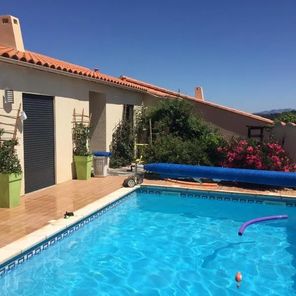 Entre mer et montagne, hotel in Latour-de-France