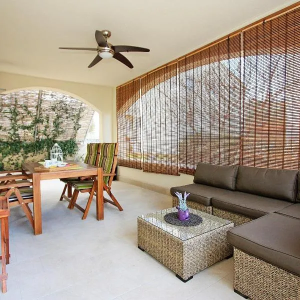 Sweet apartment Marijana, ξενοδοχείο σε Supetar