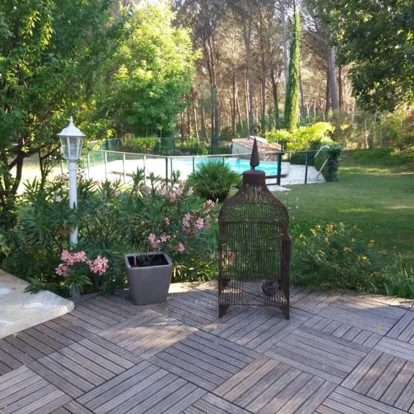Détente champêtre, hôtel à Lambesc