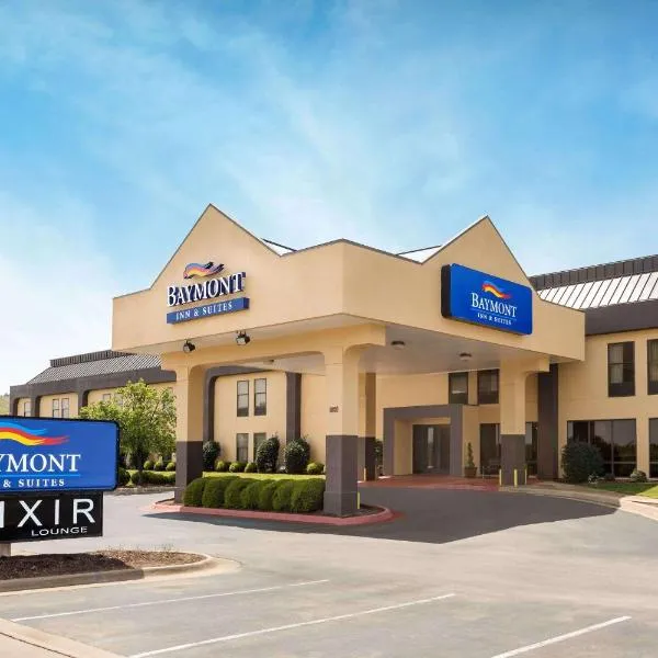Baymont by Wyndham Fayetteville, hotel in Fayetteville