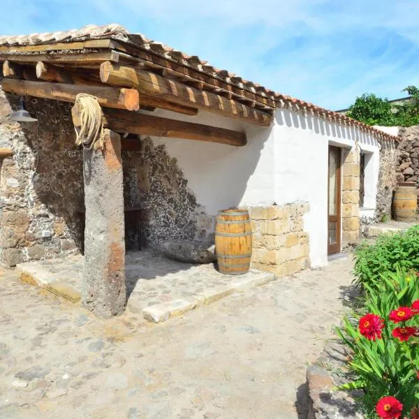S'Ommu Ezza, hotel v destinaci Narbolia
