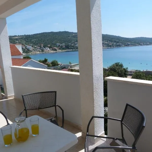 Apartmani ROKO, Sevid, hotel v Marine