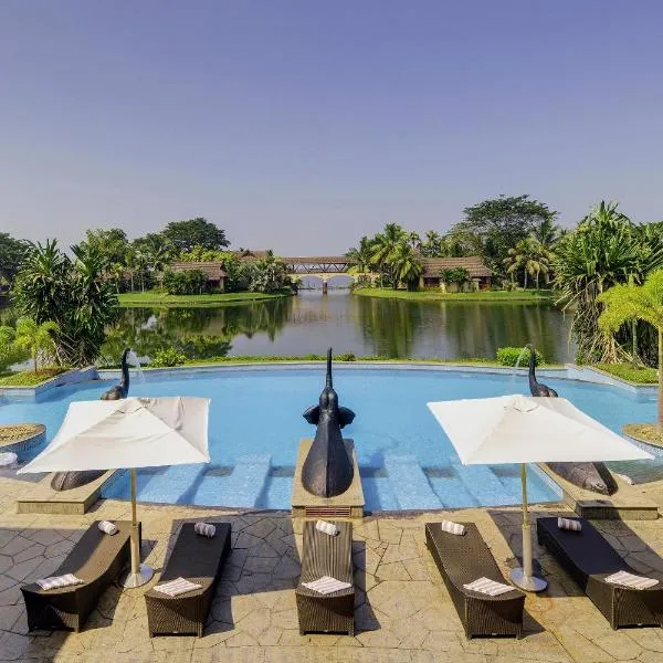 The Zuri Kumarakom Kerala Resort & Spa: Kumarakom şehrinde bir otel