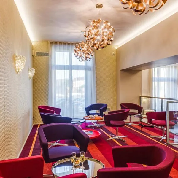 Hôtel Le Châteaubriant, hotel em Châteaubriant