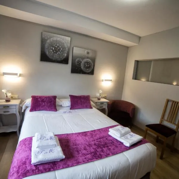 Hostal Maribel, hotel u gradu O Pedrouzo