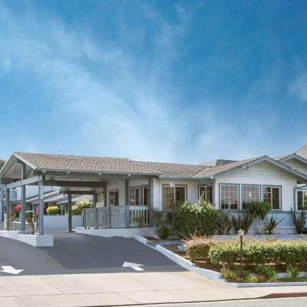 Ramada by Wyndham Monterey, hotel v destinaci Monterey