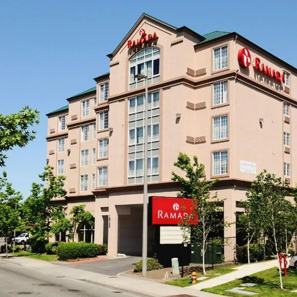 Ramada by Wyndham SeaTac Airport, hotel in Kent