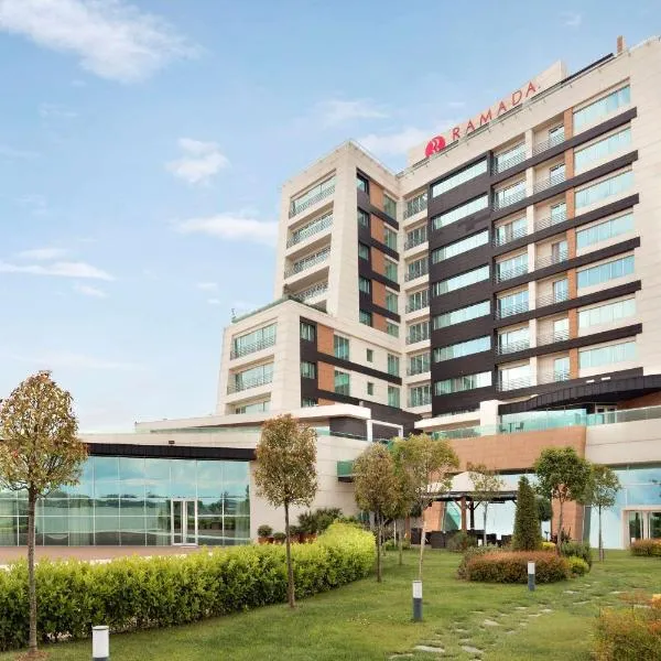 Ramada Plaza by Wyndham Istanbul Asia Airport, hotel in Gebze