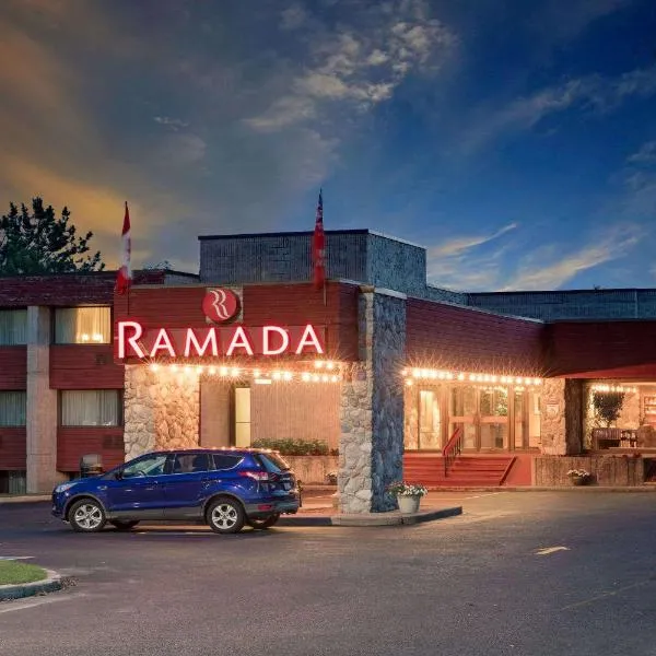 Ramada by Wyndham Pinewood Park Resort North Bay, hotel em Callander