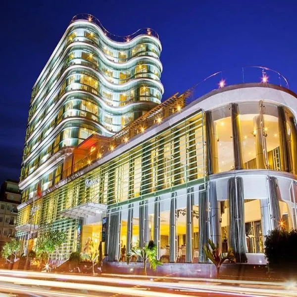 River Hotel, hotel u gradu 'Hà Tiên'