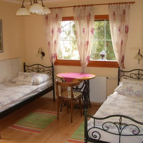 Bundi Vendégház, hotel a Kehidakustány