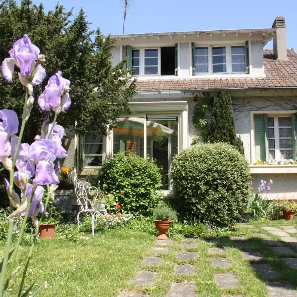 Le Cottage - Chambres d'hôtes Paris Saclay, hotel em Bures-sur-Yvette