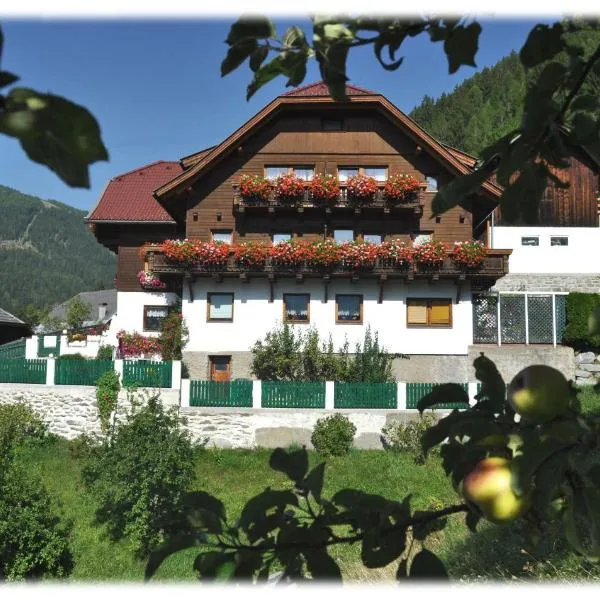 Landhaus Hinteregger, hotel v destinaci Bad Kleinkirchheim