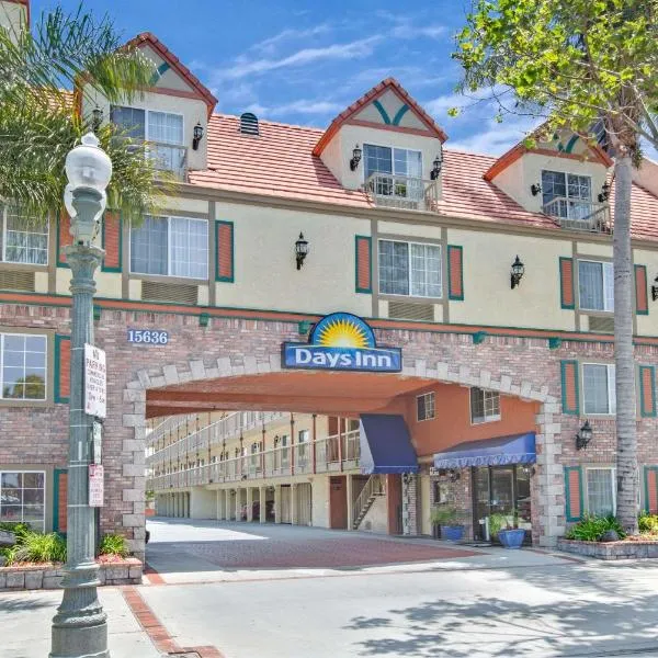 Days Inn by Wyndham Los Angeles LAX/ Redondo&ManhattanBeach, готель у місті Лондейл