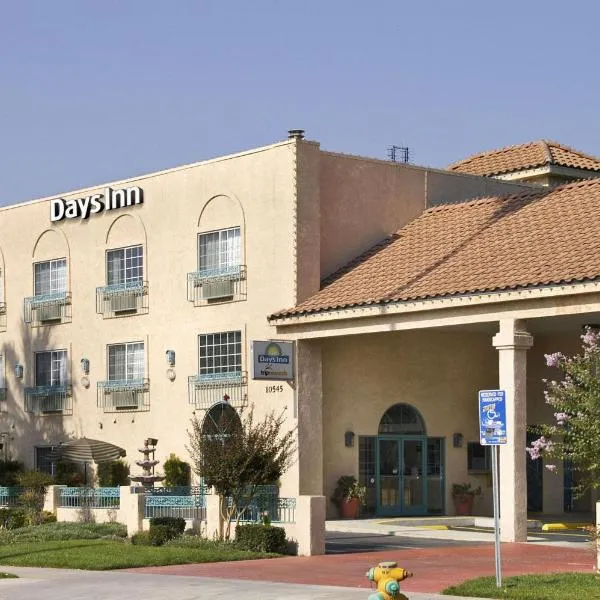 Days Inn by Wyndham Riverside Tyler Mall, hótel í Norco