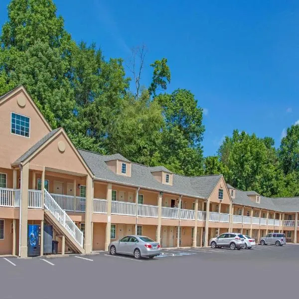 Days Inn by Wyndham Canton, hotel in Canton