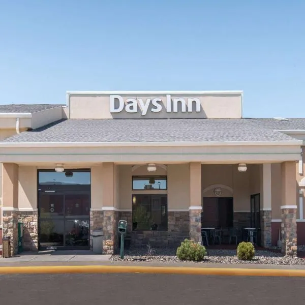 Days Inn by Wyndham Minot, hotell i Minot